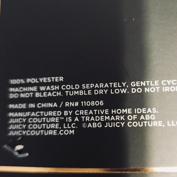 JUICY COUTURE Pet Towel NWT - Picture 4 of 6